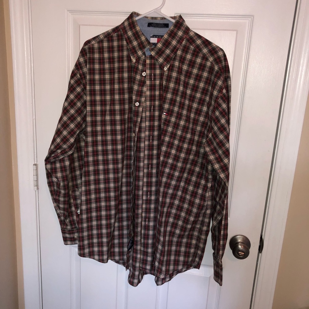 Men’s vintage button down Tommy Hilfiger shirt